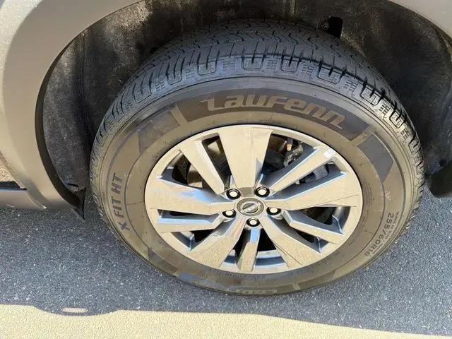 2024 Nissan Pathfinder SV FWD