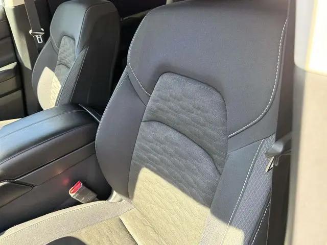 2024 Nissan Pathfinder SV FWD