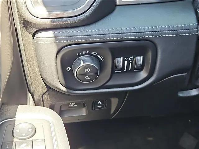 2019 Ram 1500 Limited Crew Cab 4x2 57 Box