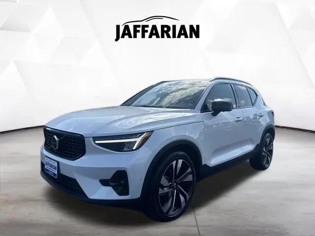 2024 Volvo XC40 B5 Plus Dark Theme for sale in Haverhill, MA