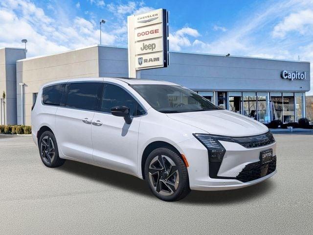 2027 Chrysler Pacifica Limited for sale in Jefferson City, MT