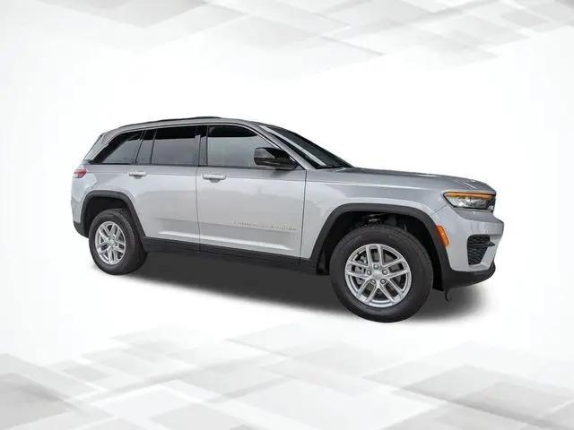 2025 Jeep Grand Cherokee Laredo X 4x2 for sale in Cornelius, NC