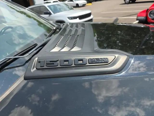 2021 Ram 1500 Laramie Crew Cab 4x4 5'7" Box