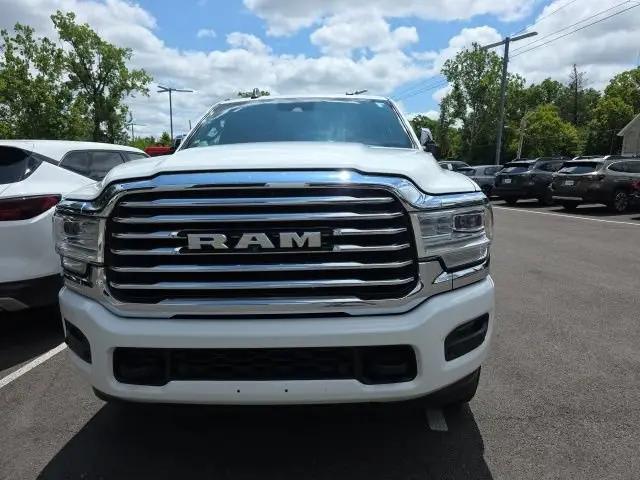 2020 Ram 3500 Laramie Longhorn Crew Cab 4x4 8' Box