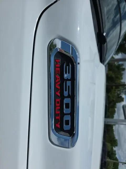2020 Ram 3500 Laramie Longhorn Crew Cab 4x4 8' Box