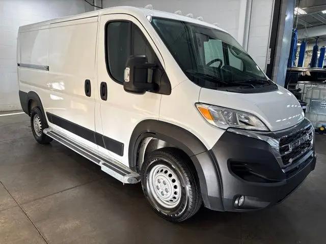 2025 Ram ProMaster 2500 Cargo Van Tradesman Low Roof 136 WB w/Pass Seat