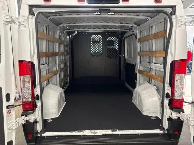 2025 Ram ProMaster 2500 Cargo Van Tradesman Low Roof 136 WB w/Pass Seat