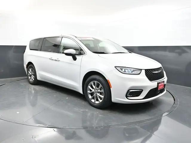 2023 Chrysler Pacifica Touring L AWD