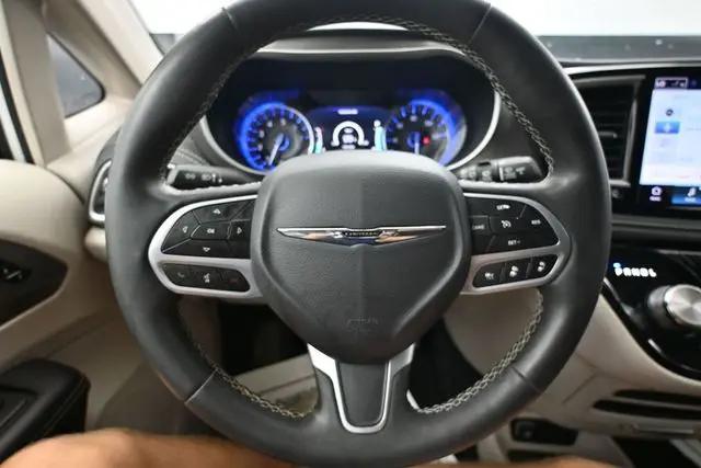 2023 Chrysler Pacifica Touring L AWD
