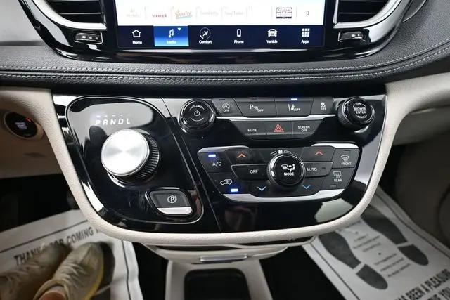 2023 Chrysler Pacifica Touring L AWD