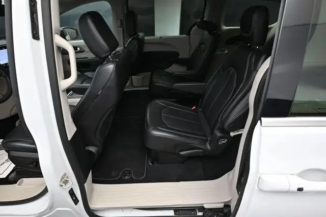 2023 Chrysler Pacifica Touring L AWD