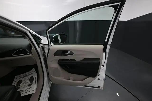 2023 Chrysler Pacifica Touring L AWD