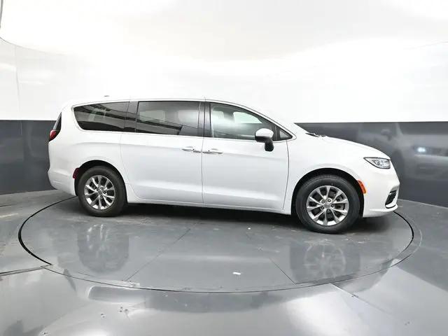 2023 Chrysler Pacifica Touring L AWD