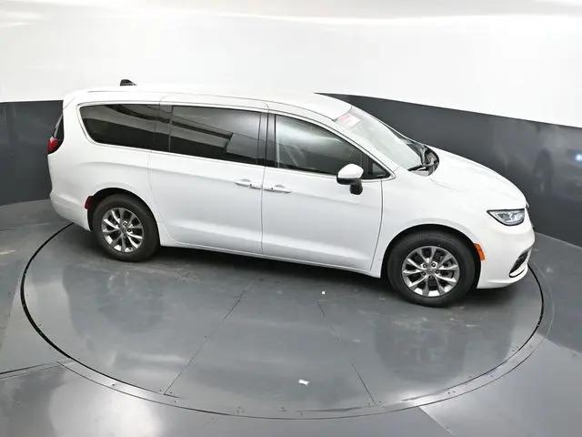 2023 Chrysler Pacifica Touring L AWD
