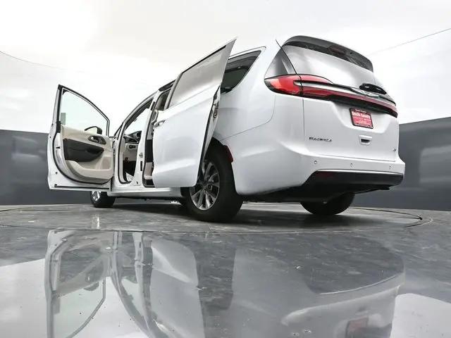 2023 Chrysler Pacifica Touring L AWD