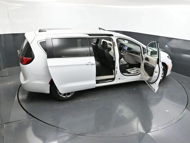 2023 Chrysler Pacifica Touring L AWD