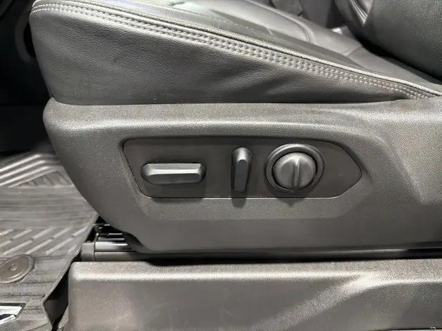 2021 Chevrolet Silverado 1500 2WD Crew Cab Short Bed High Country