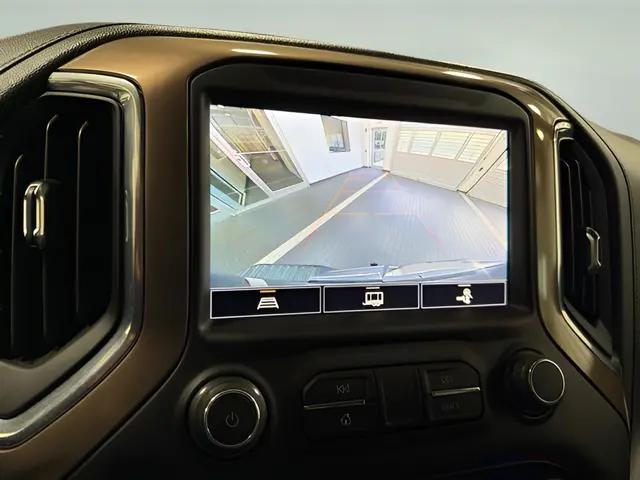 2021 Chevrolet Silverado 1500 2WD Crew Cab Short Bed High Country