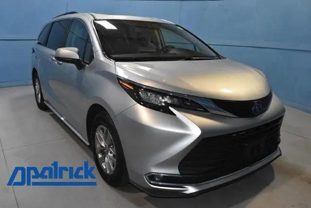 2024 Toyota Sienna XLE for sale in Evansville, IN