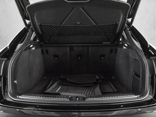 2019 Porsche Macan Macan