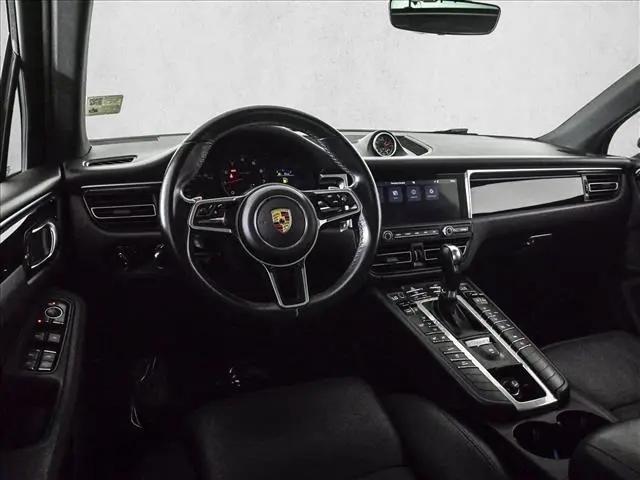 2019 Porsche Macan Macan