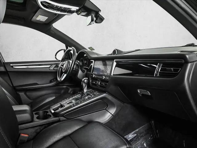 2019 Porsche Macan Macan