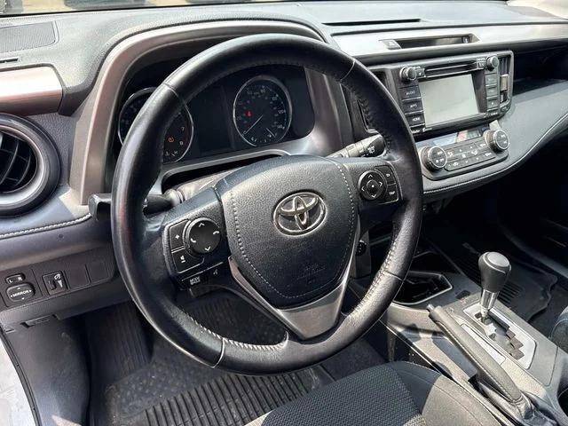 2016 Toyota RAV4 XLE 2016 Toyota RAV4 XLE