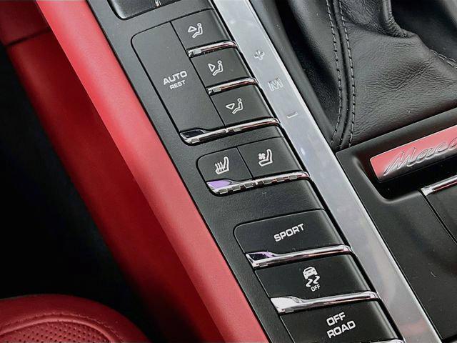2020 Porsche Macan S