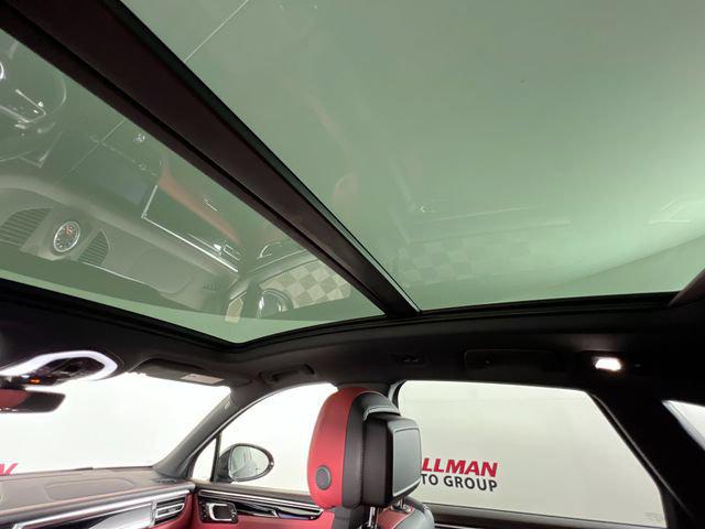2020 Porsche Macan S