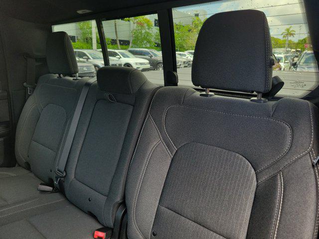 2019 Ram 1500 Big Horn/Lone Star Crew Cab 4x4 57 Box