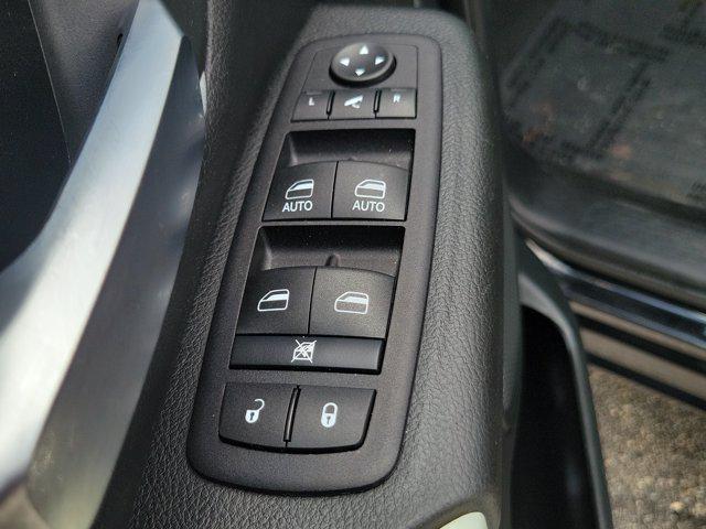 2019 Ram 1500 Big Horn/Lone Star Crew Cab 4x4 57 Box