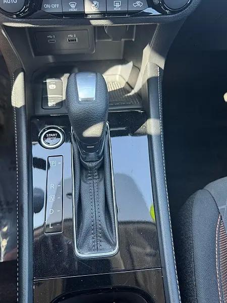 2023 Nissan Kicks SR Xtronic CVT