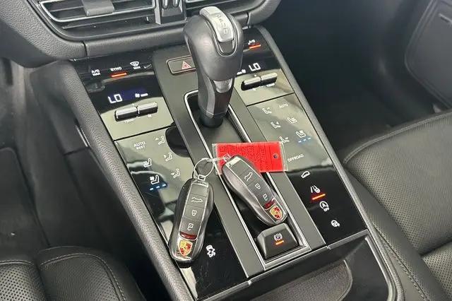 2023 Porsche Macan S