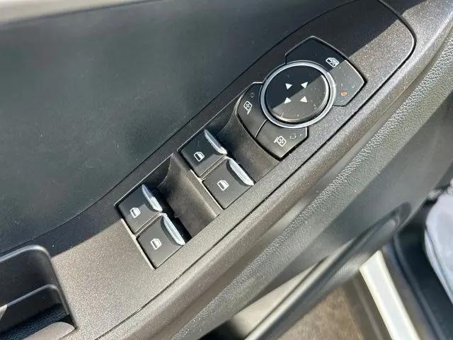 2023 Ford Explorer Base