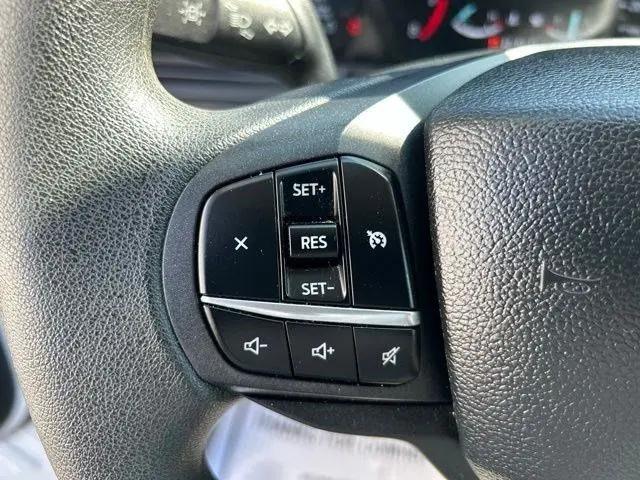 2023 Ford Explorer Base