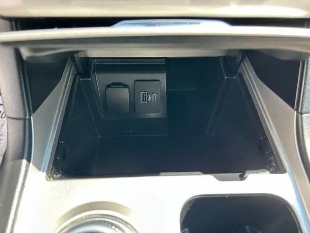 2023 Ford Explorer Base