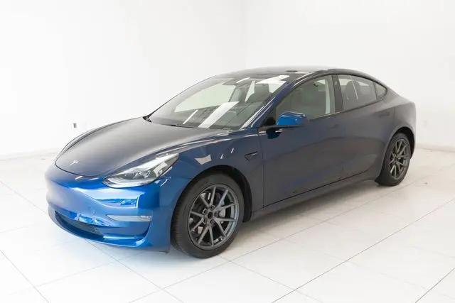 2021 Tesla Model 3 Standard Range Plus Rear-Wheel Drive
