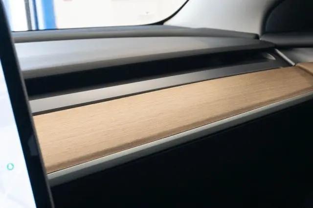 2021 Tesla Model 3 Standard Range Plus Rear-Wheel Drive