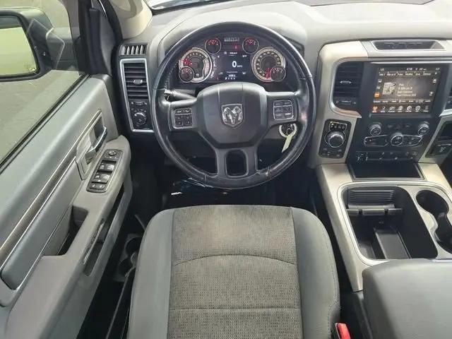 2017 Ram 1500 Big Horn Crew Cab 4x4 5'7" Box