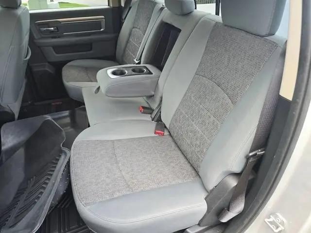 2017 Ram 1500 Big Horn Crew Cab 4x4 5'7" Box