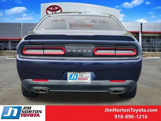 2015 Dodge Challenger SXT