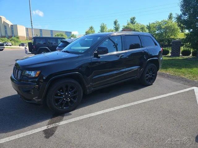 2020 Jeep Grand Cherokee Altitude 4x4 2020 Jeep Grand Cherokee Altitude 4x4