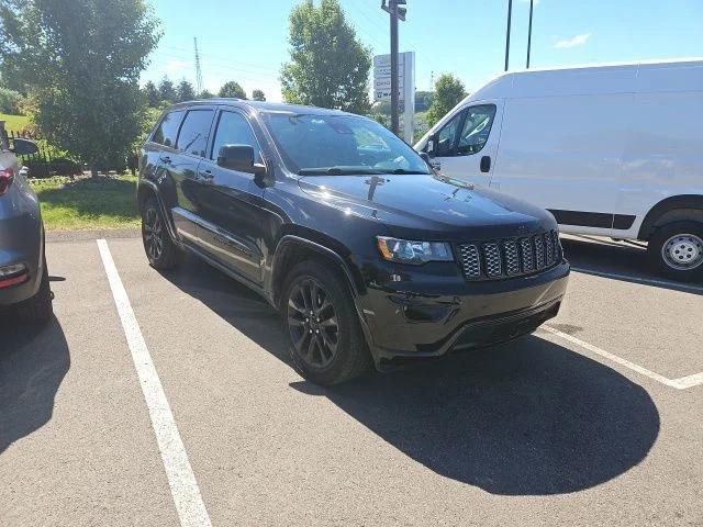 2020 Jeep Grand Cherokee Altitude 4x4 2020 Jeep Grand Cherokee Altitude 4x4