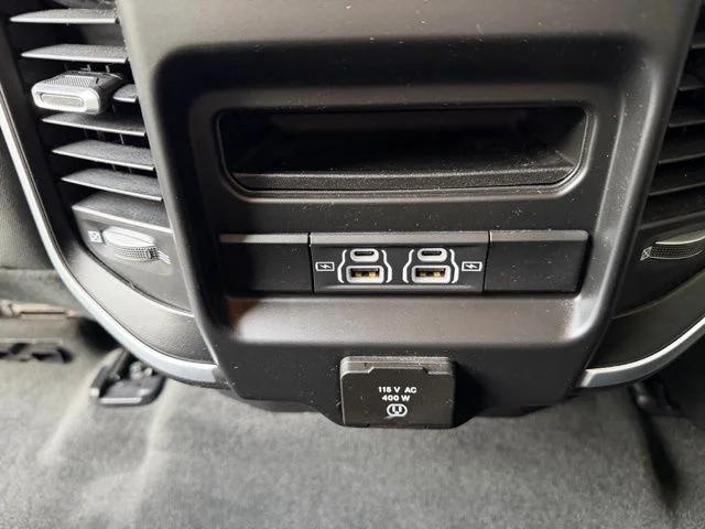 2022 Ram 1500 Big Horn Quad Cab 4x4 64 Box