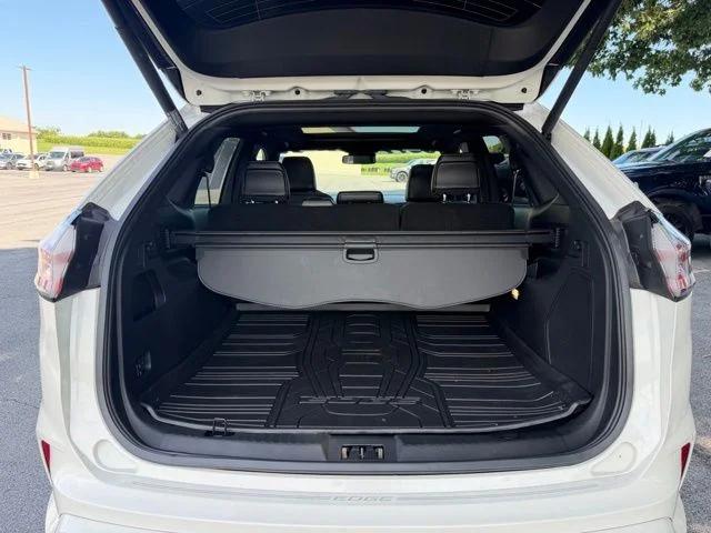 2022 Ford Edge ST