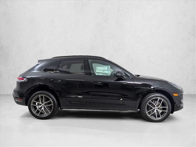 2026 Porsche Macan AWD
