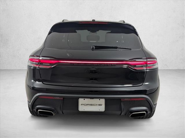 2026 Porsche Macan AWD