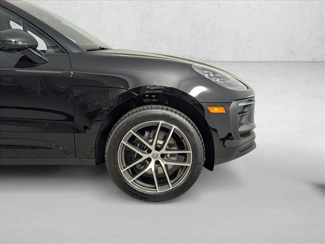 2026 Porsche Macan AWD