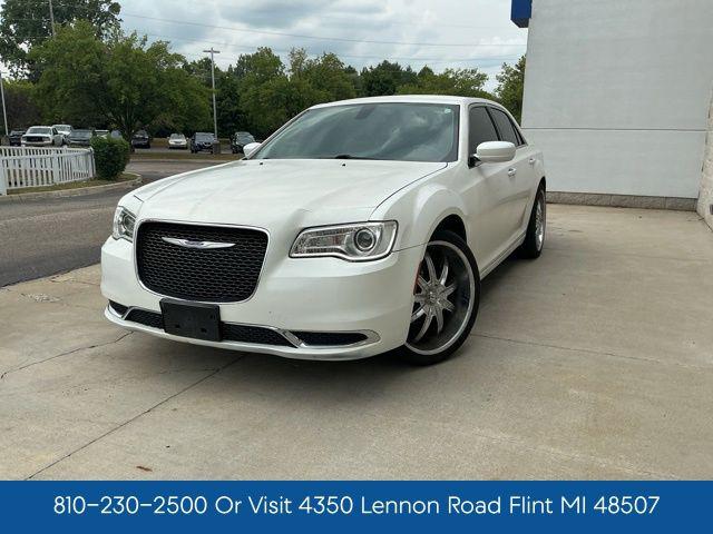 2019 Chrysler 300 Touring