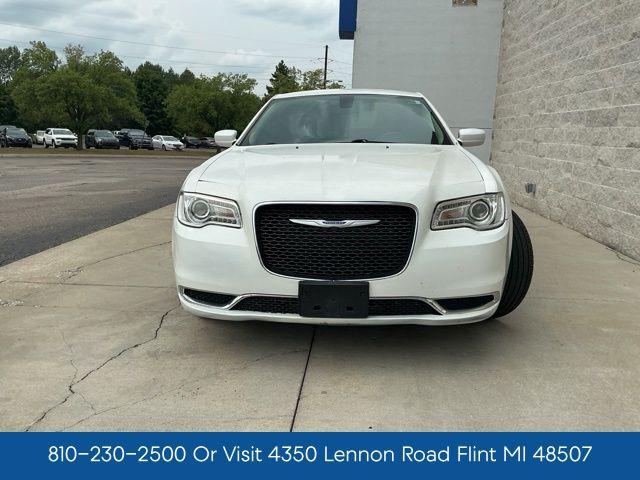 2019 Chrysler 300 Touring